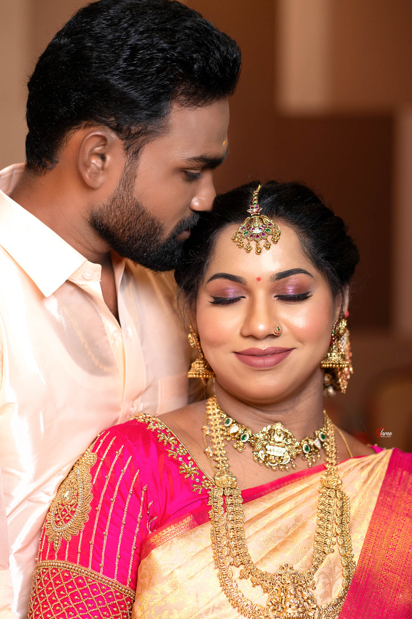Dhivya photo 11