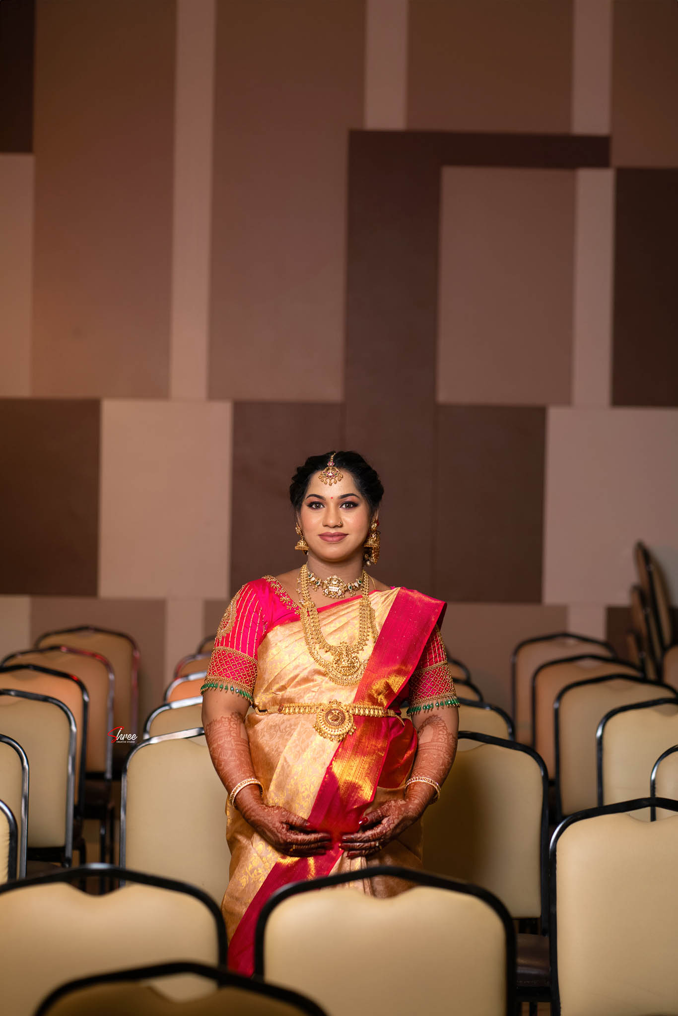 Dhivya photo 12