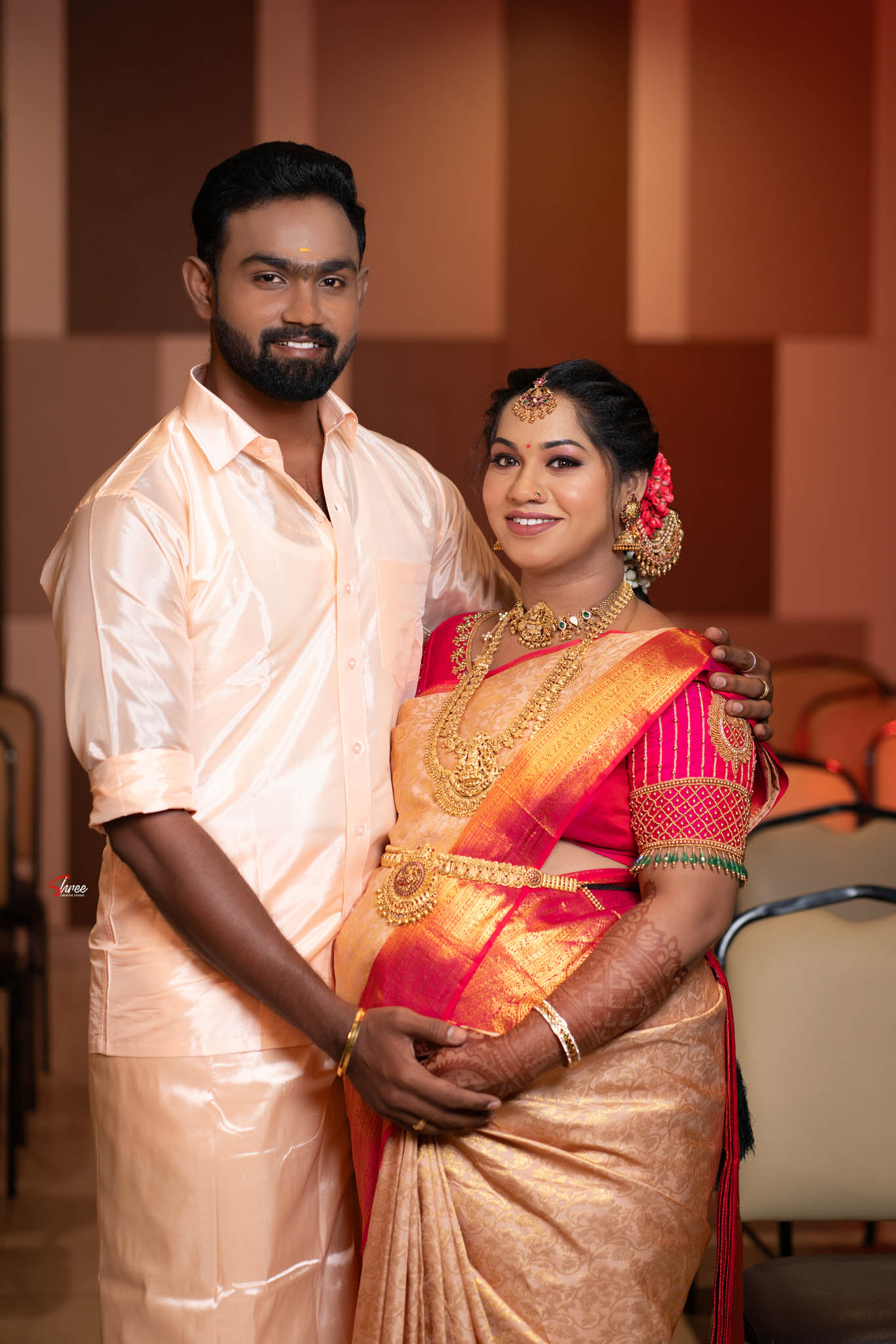 Dhivya photo 15