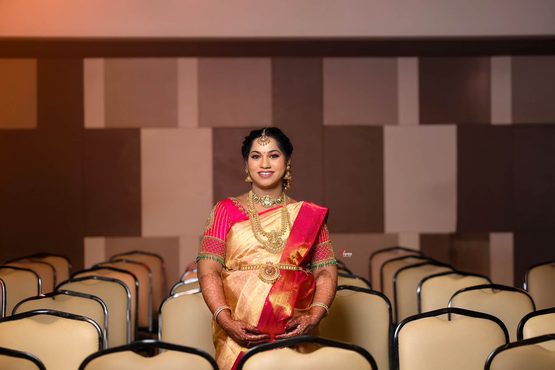 Dhivya photo 3
