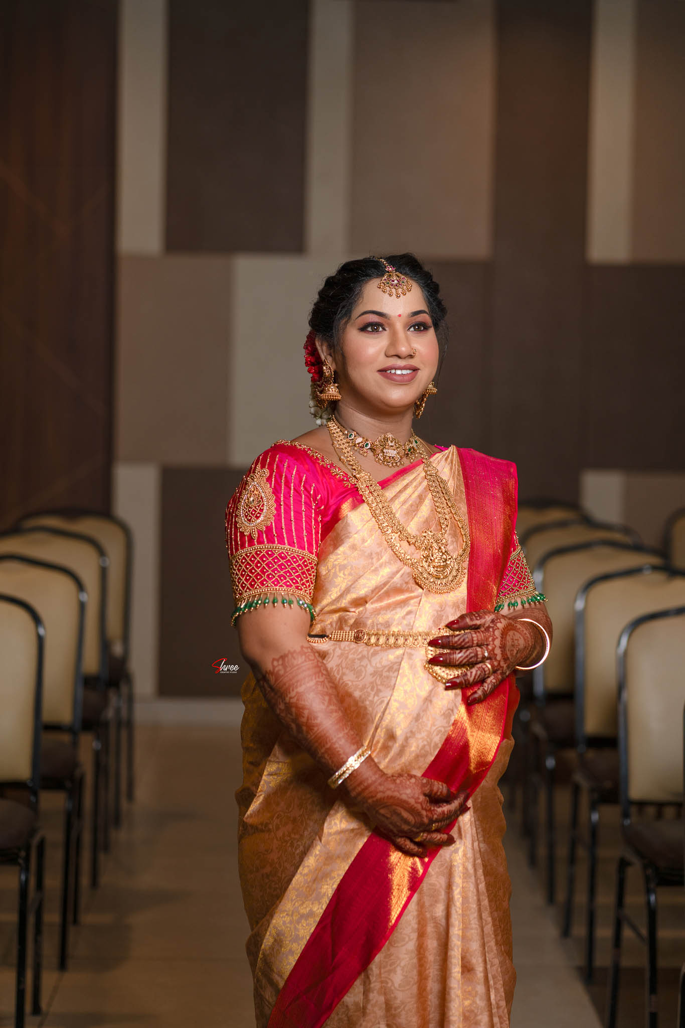 Dhivya photo 4