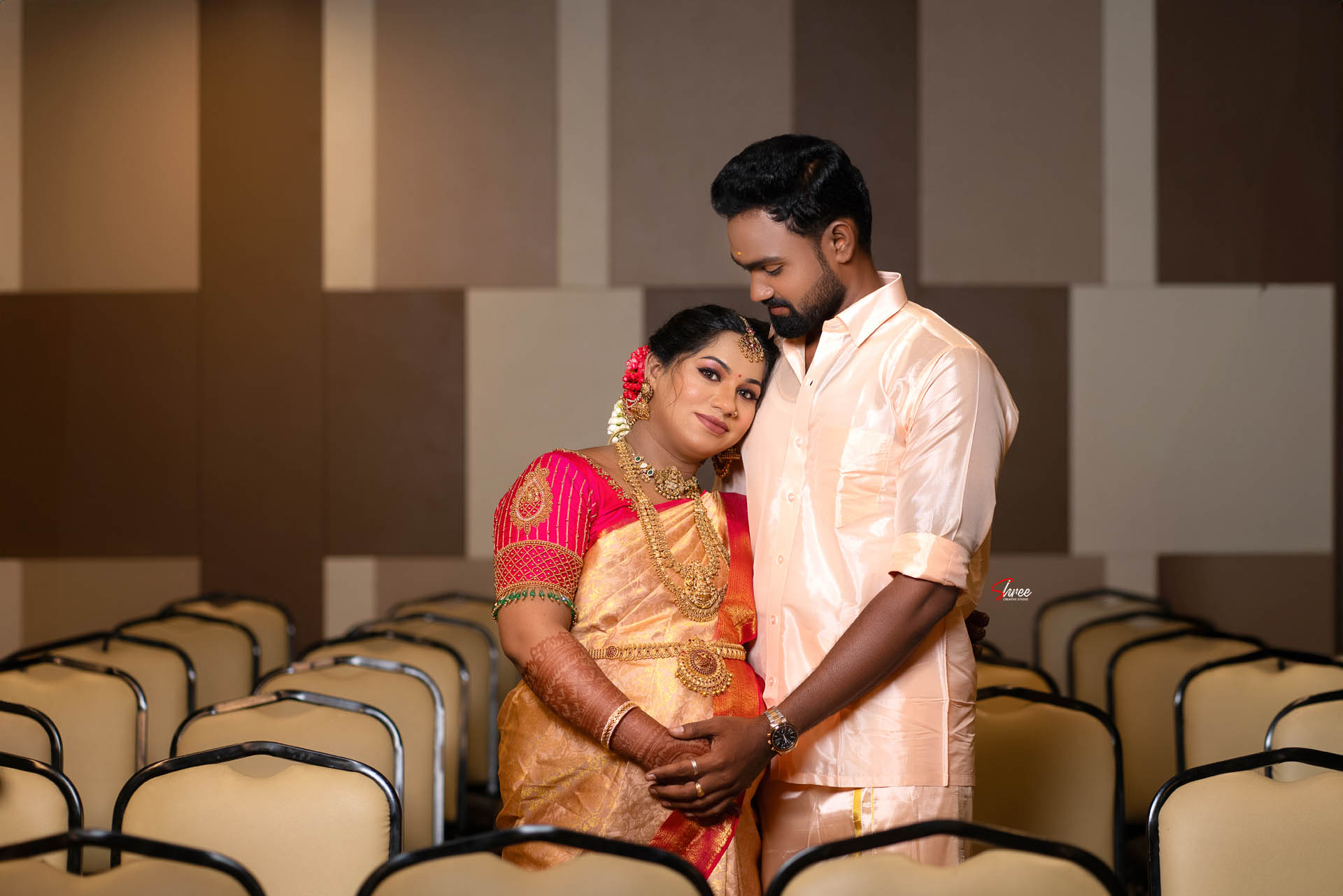Dhivya photo 7