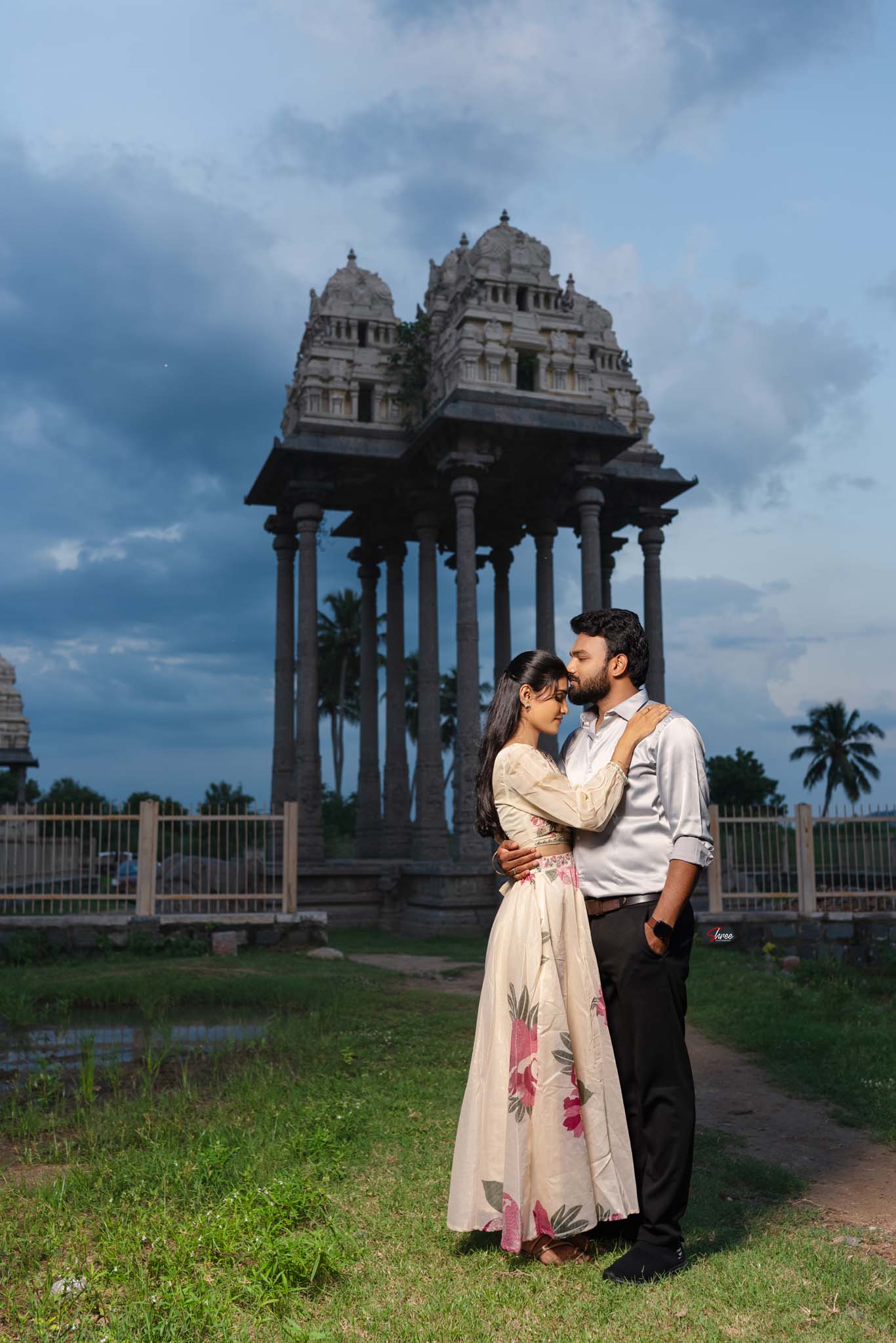 Deepak & Sawthi photo 6